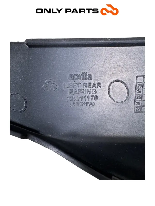 CARENAGEM RABEIRA ESQUERDA APRILIA RS 457CC 2024 OEM 2B011170 — 3