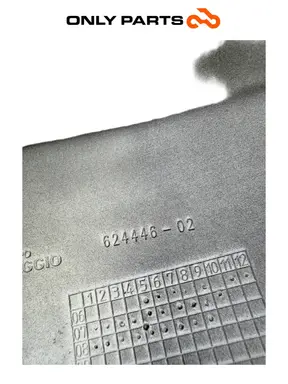Used Rear right side cowl grey 624446 Piaggio MP3 250 2009 Piaggio MP3 250cc 2009 Grigio — real photo 3