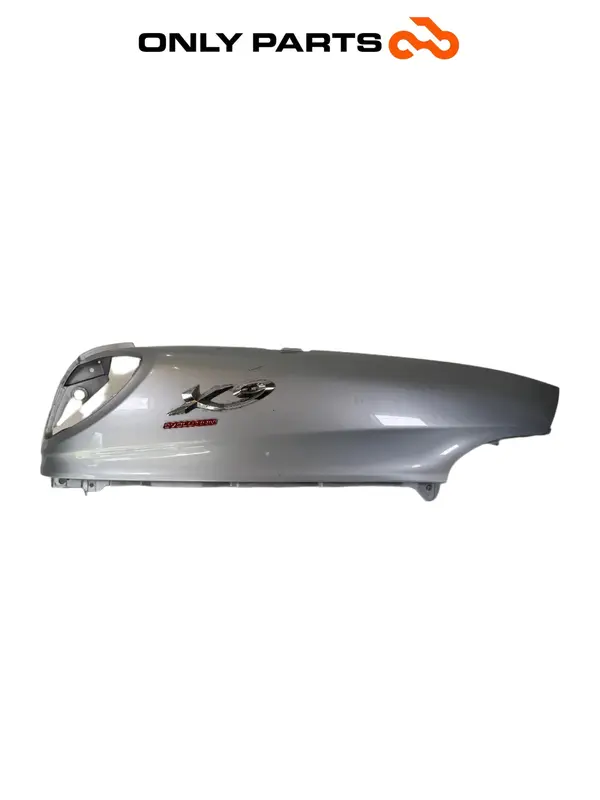 CARENAGEM LATERAL TRASEIRA DIREITA PIAGGIO X9 EVOLUTION 250 2005 — 2