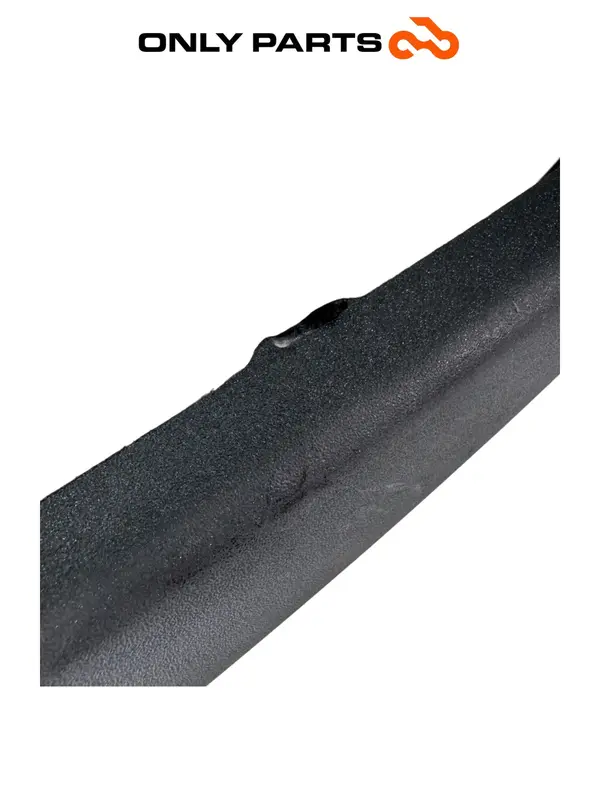 CARENAGEM INFERIOR ESTRIBO ESQUERDA PIAGGIO X9 EVOLUTION 250 2005 — 4