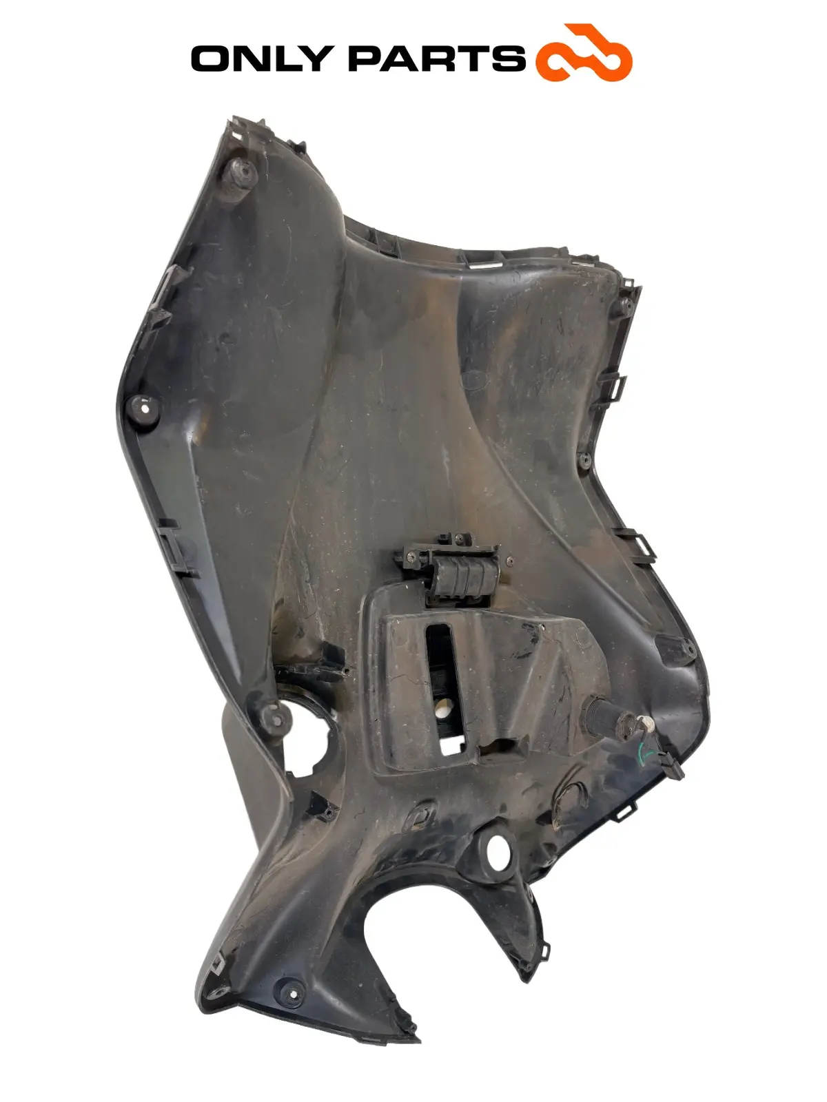 Used Inner front leg shield fairing Kymco Agility 125 2015 Kymco Agility  125cc 2015 Nero — real photo 9