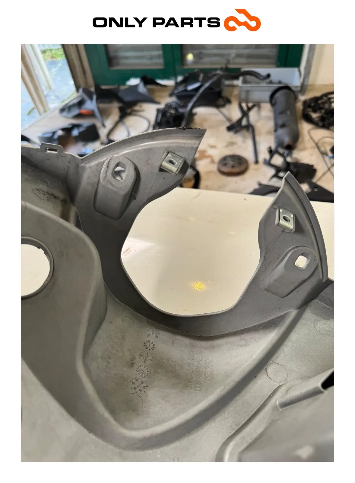 Gebrauchte INNENVERKLEIDUNG BEINSCHILD KYMCO PEOPLE S 300 2021 Kymco People S 300cc 2021 Grigio — echtes Foto 9