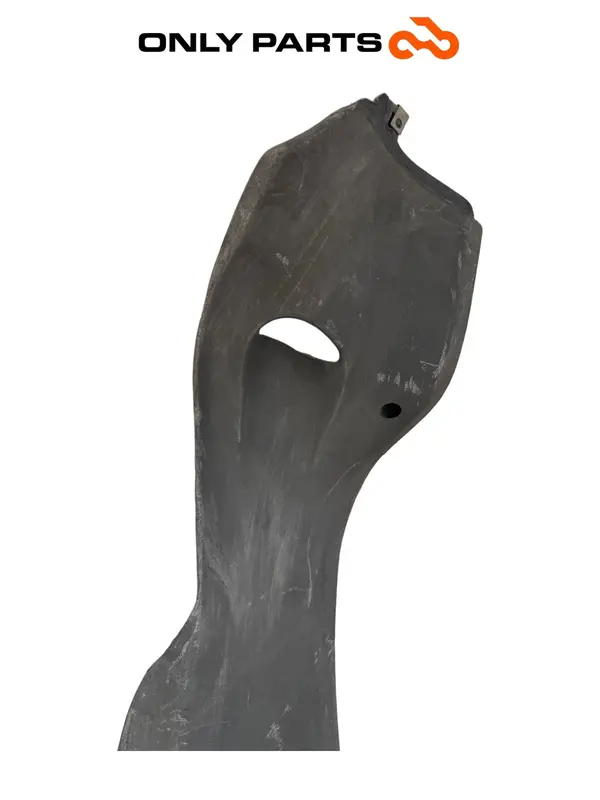 CARENAGEM INFERIOR ESTRIBO CENTRAL PIAGGIO X9 EVOLUTION 250 2005 — 4