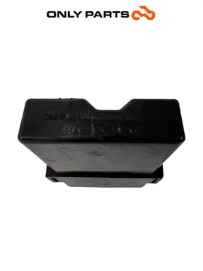 ЕЛЕКТРОННО УПРАВЛЕНИЕ ДВИГАТЕЛ ECU HONDA VTR 1000 F 1999 Honda VTR 1000 F 1999 Rosso употребявана — истинска снимка 8