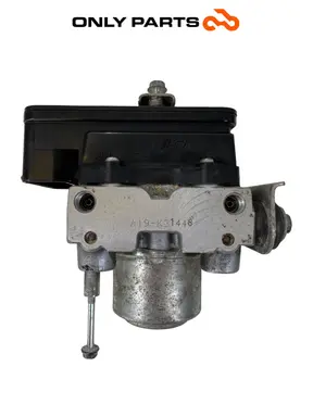 CENTRALE MODULE POMPE ABS SUZUKI BURGMAN 650 CC 2010 Suzuki Burgman 650cc 2010 Bianco d'occasion — photo réelle 14