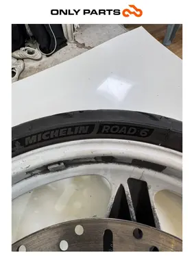 FELGA PRZEDNIA ALUMINIOWA 17 BMW F 650 CS 2001 BMW F 650 CS 2001 Grigio używana — prawdziwe zdjęcie 6
