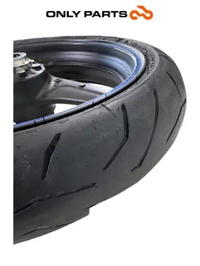 PŘEDNÍ RÁFEK LITÝ 17" HONDA VTR 1000 F 1999 Honda VTR 1000 F 1999 Rosso použitý — skutečná fotka 13