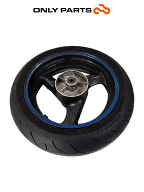 FELGA TYLNA ALUMINIOWA 17X5.5 HONDA VTR 1000 F 1999 Honda VTR 1000 F 1999 Rosso używana — prawdziwe zdjęcie 4