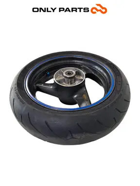 FELGA TYLNA ALUMINIOWA 17X5.5 HONDA VTR 1000 F 1999 Honda VTR 1000 F 1999 Rosso używana — prawdziwe zdjęcie 6