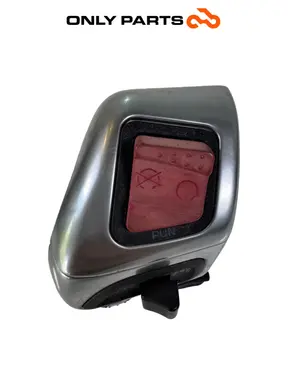 Десен превключвател с бутон за стартиране Piaggio MP3 250 2009 Piaggio MP3 250cc 2009 Grigio употребявана — истинска снимка 10
