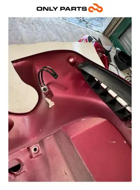 Controscudo anteriore Honda Sh 125cc 2004 Rosso usato — foto reale 10