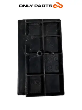 Used INNER BATTERY TRAY SUPPORT COVER PIAGGIO VESPA LX 125 2011 Piaggio Vespa Lx 125cc 2011 Nero — real photo 7