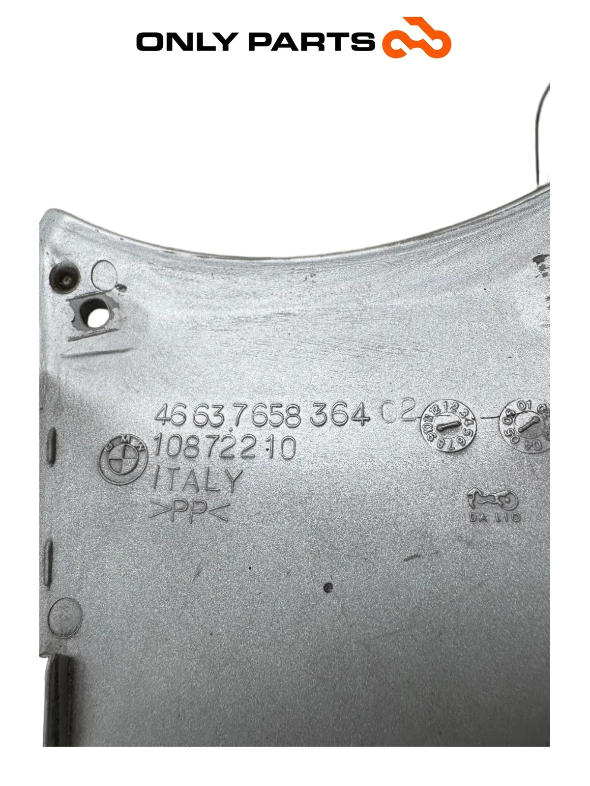 CARENAGEM CENTRAL DEPOSITO BMW F 650 CS 2021 OEM 46 63 7 658 364 02 BMW F 650 CS 2001 Grigio usada — foto real 9