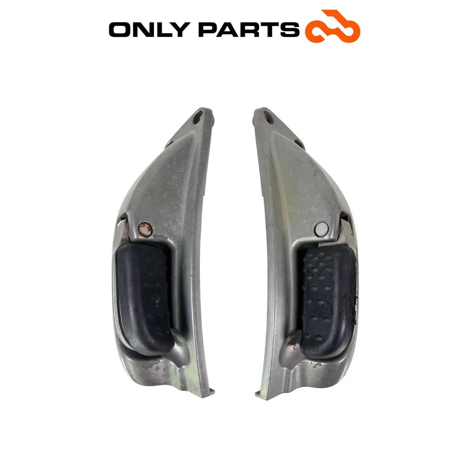 Used Pair of passenger footrests Aprilia Scarabeo 300 2010 Aprilia Scarabeo 300cc 2010 Bianco — real photo 4