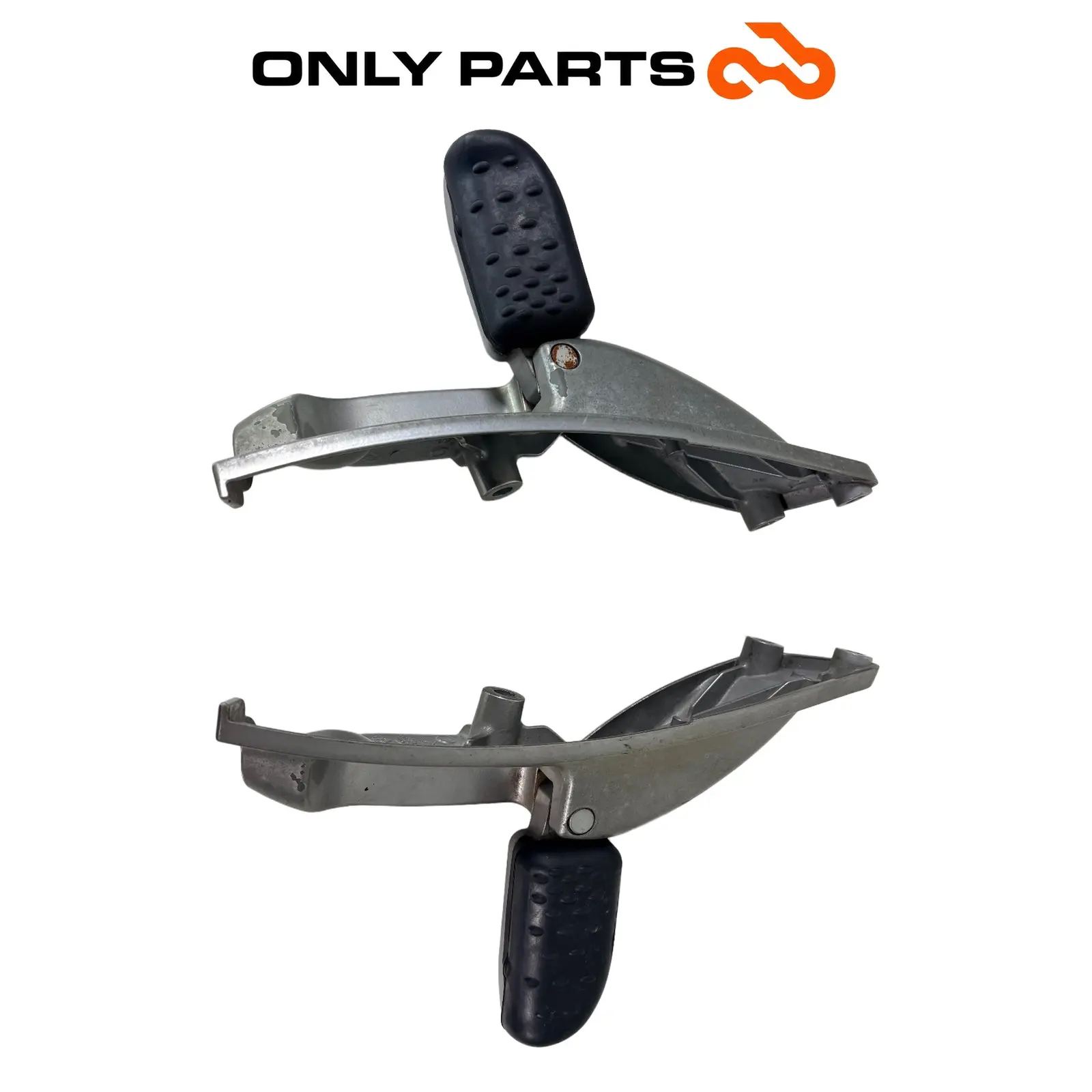 Used Pair of passenger footrests Aprilia Scarabeo 300 2010 Aprilia Scarabeo 300cc 2010 Bianco — real photo 8