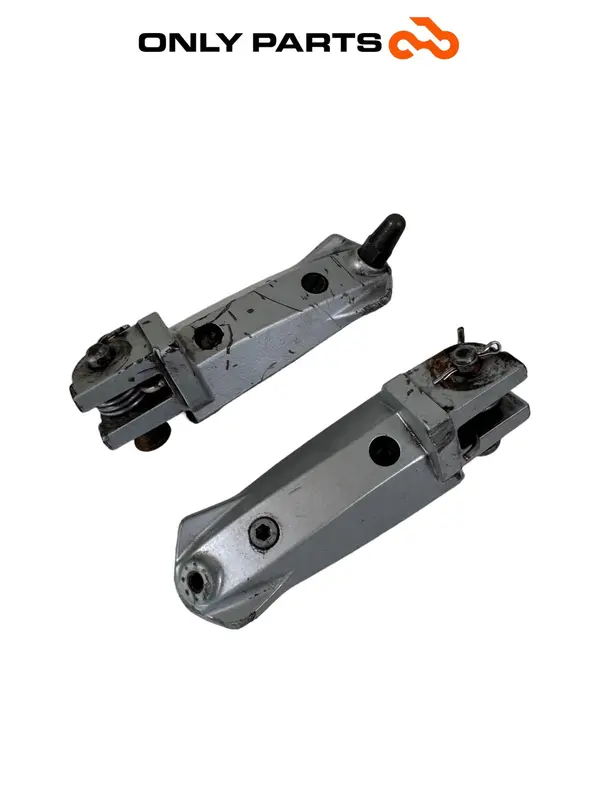 PAR POUSA-PES PILOTO DIANTEIROS BMW F 650 CS 2001 OEM — 5