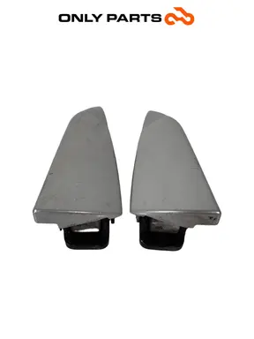 Gebrauchte Coppia poggiapiedi posteriori Piaggio Mp3 Yourban 300cc 2013 Bianco — echtes Foto 3