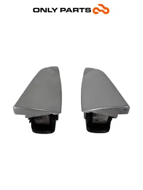 Gebrauchte Coppia poggiapiedi posteriori Piaggio Mp3 Yourban 300cc 2013 Bianco — echtes Foto 5