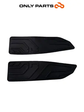 Used PAIR OF FRONT RUBBER FOOTBOARD MATS KYMCO X-TOWN 300 2016 Kymco X-Town 300cc 2016 Nero — real photo 2
