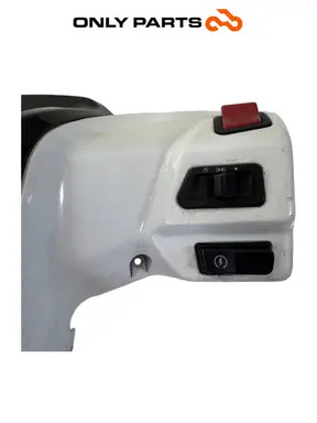 Заден капак на кормилото с превключватели 53206-LGE5-E000 Kymco People GTi 300 Kymco People GTi 300cc 2014 Bianco употребявана — истинска снимка 9