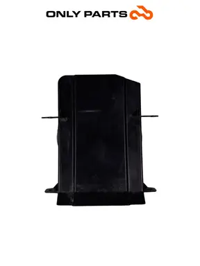 Üzemanyagtartály hőpajzs 1764262B-000-00 Quadro 350 S 2013 Quadro 350 S 2013 Nero használt — valódi fotó 1