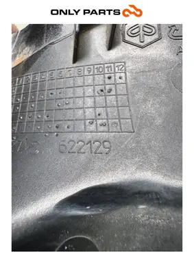 ЛЯВ ПРЕДЕН СПОЙЛЕР ПОД СТЪПЕНКА PIAGGIO VESPA LX 125 2011 Piaggio Vespa Lx 125cc 2011 Nero употребявана — истинска снимка 9