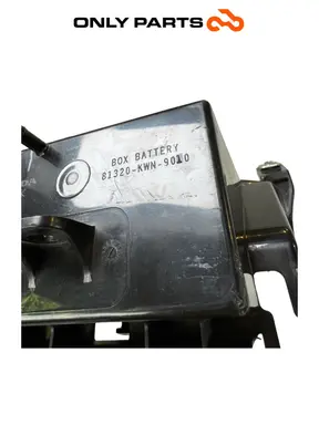 Gebrauchte Cover batteria Honda PCX 125cc 2011 Grigio — echtes Foto 8