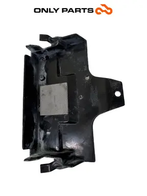КАПАК БАТЕРИЕН ОТСЕК SUZUKI BURGMAN 650 2010 Suzuki Burgman 650cc 2010 Bianco употребявана — истинска снимка 7
