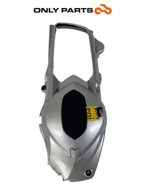 Plastikowa osłona pokrywy przekładni wariatora Piaggio MP3 Yourban 300 2013 Piaggio Mp3 Yourban 300cc 2013 Bianco używana — prawdziwe zdjęcie 3