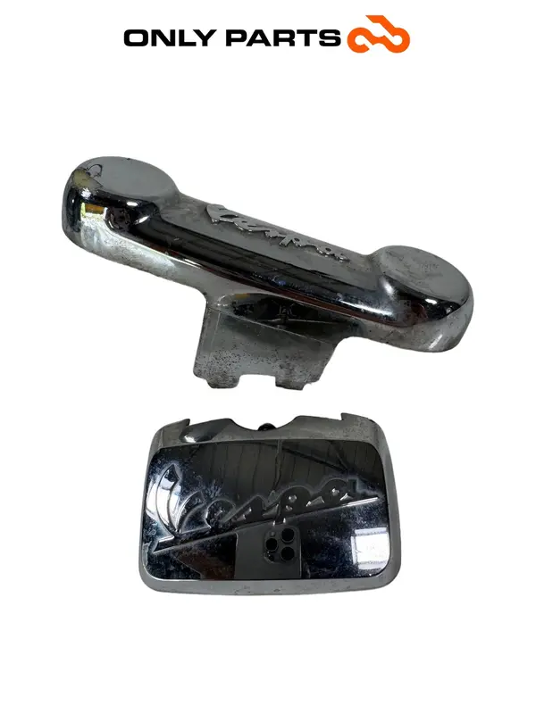 COBERTURA FORQUILHA COM PLACA CROMADA PIAGGIO VESPA LX 125 2011