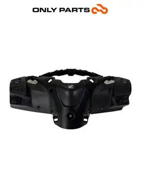 Cover manubrio posteriore Honda SH 150cc 2017 Nero de segunda mano — foto real 1
