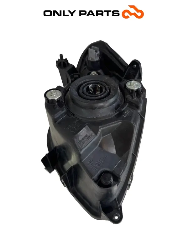 PRAVÝ PŘEDNÍ SVĚTLOMET SUZUKI BURGMAN 650 2010 — 5