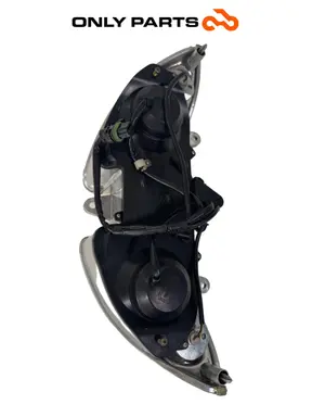 REFLEKTOR PRZEDNI PIAGGIO X9 EVOLUTION 250 2005 Piaggio X9 evolution  250cc używana — prawdziwe zdjęcie 9