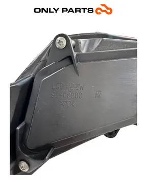Faro posteriore LED Kymco X-Town 300cc 2016 Nero de segunda mano — foto real 11