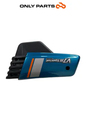 Fianchetto DX Moto Guzzi V7 III Special 750cc 2019 Azzurro de segunda mano — foto real 3