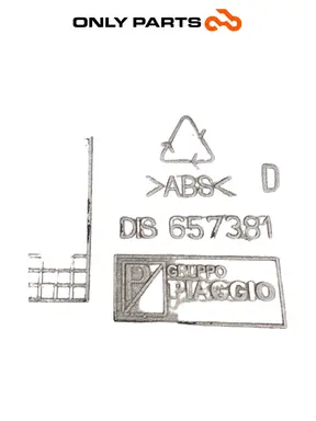 Fianchetto laterale posteriore DX Piaggio Mp3 Yourban 300cc 2013 Bianco de segunda mano — foto real 9