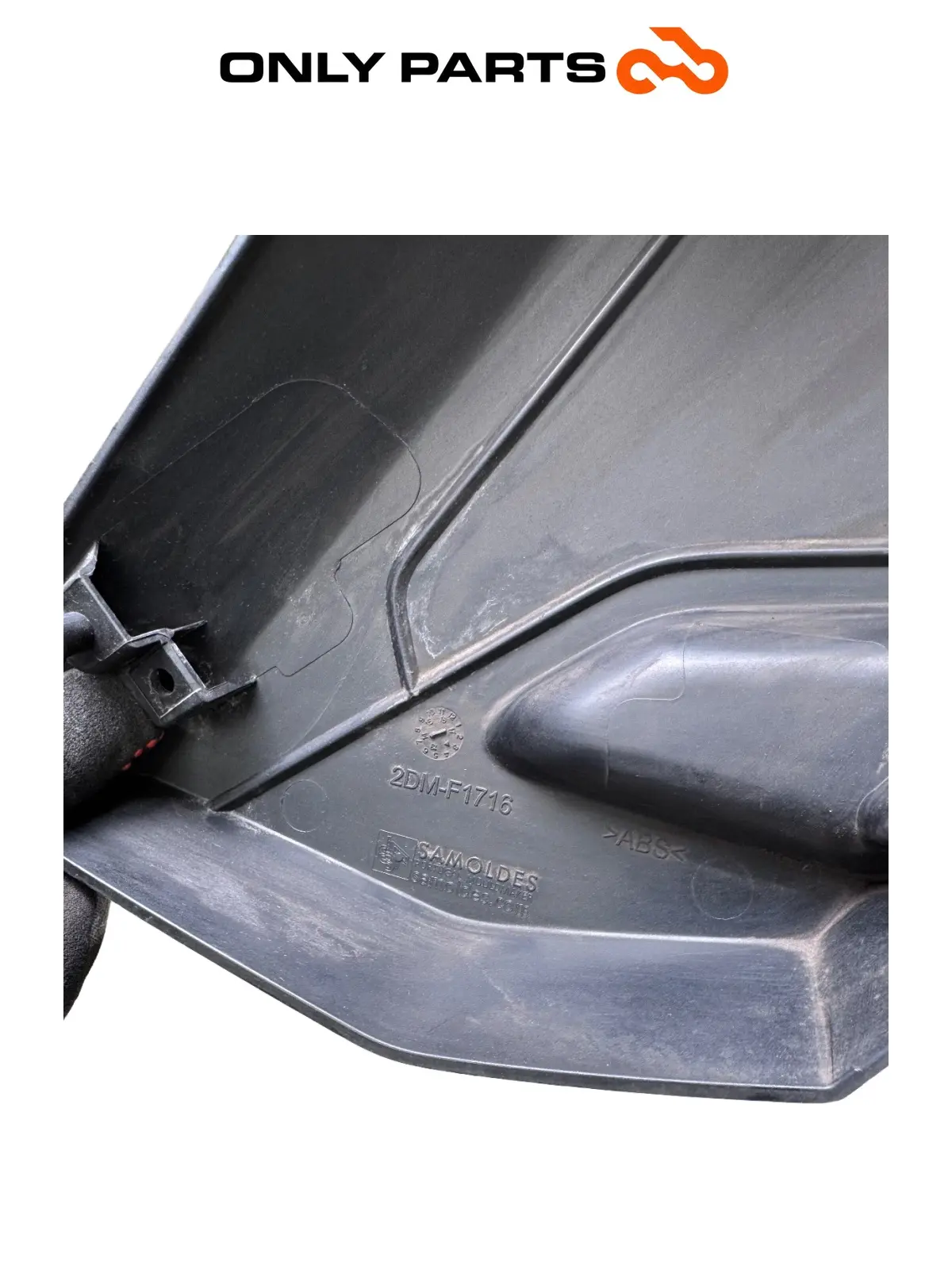 Gebrauchte Fianchetto laterale posteriore SX Yamaha X-max 125cc 2014 Grigio opaco — echtes Foto 7