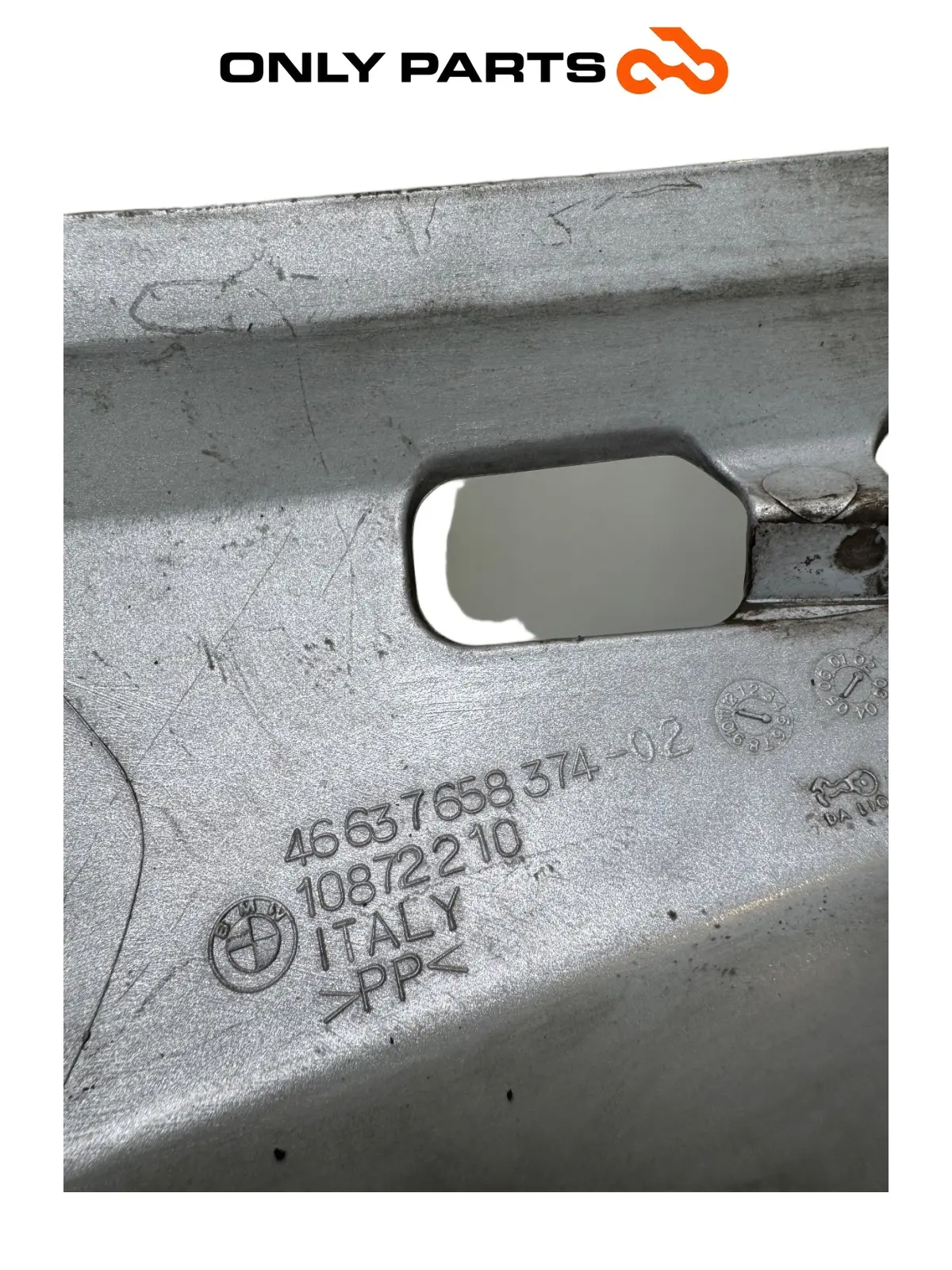 PRAVÝ ZADNÍ BOČNÍ KRYT BMW F 650 CS 2001 OEM BMW F 650 CS 2001 Grigio použitý — skutečná fotka 10