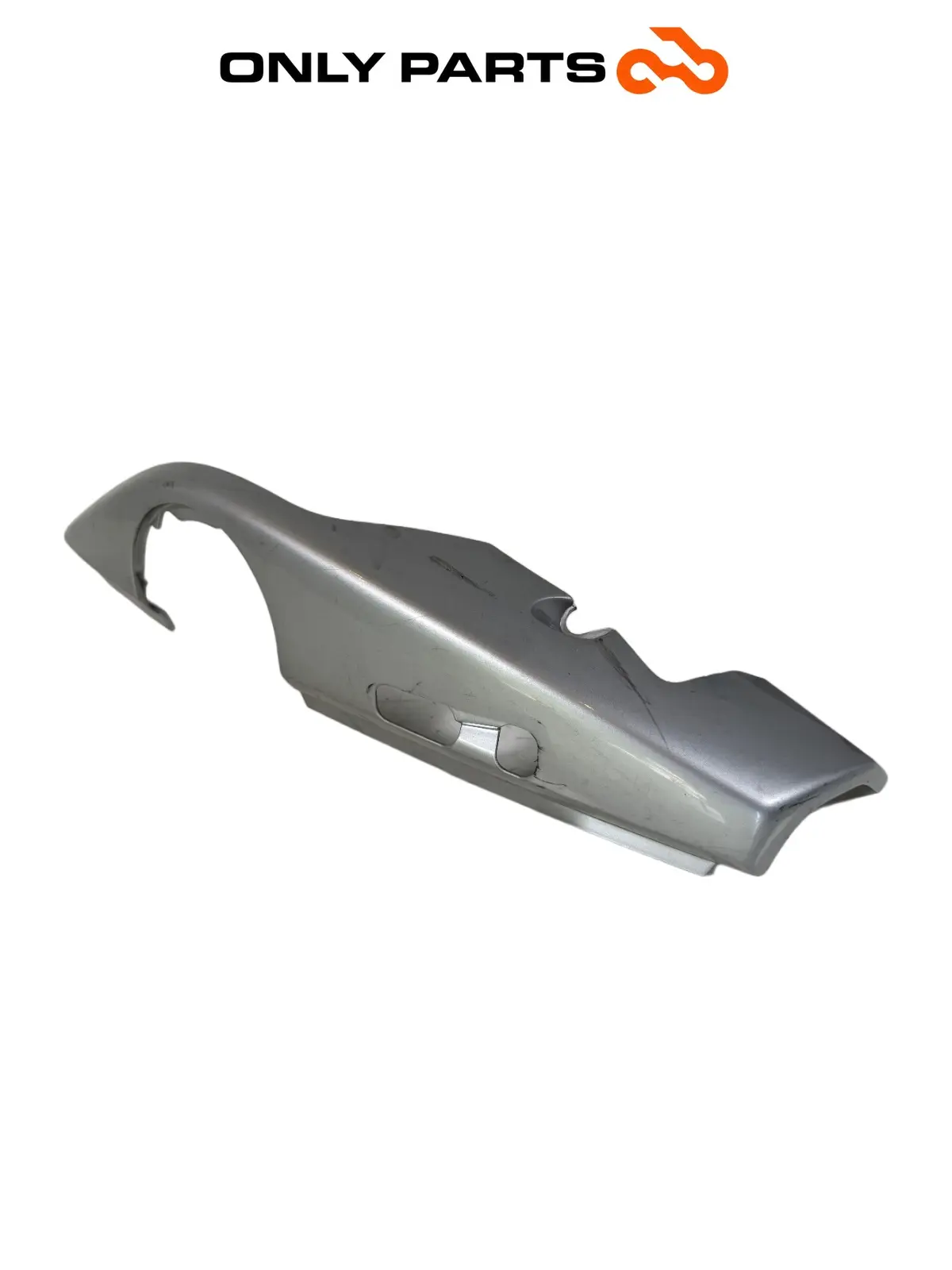 PRAVÝ ZADNÍ BOČNÍ KRYT BMW F 650 CS 2001 OEM BMW F 650 CS 2001 Grigio použitý — skutečná fotka 2
