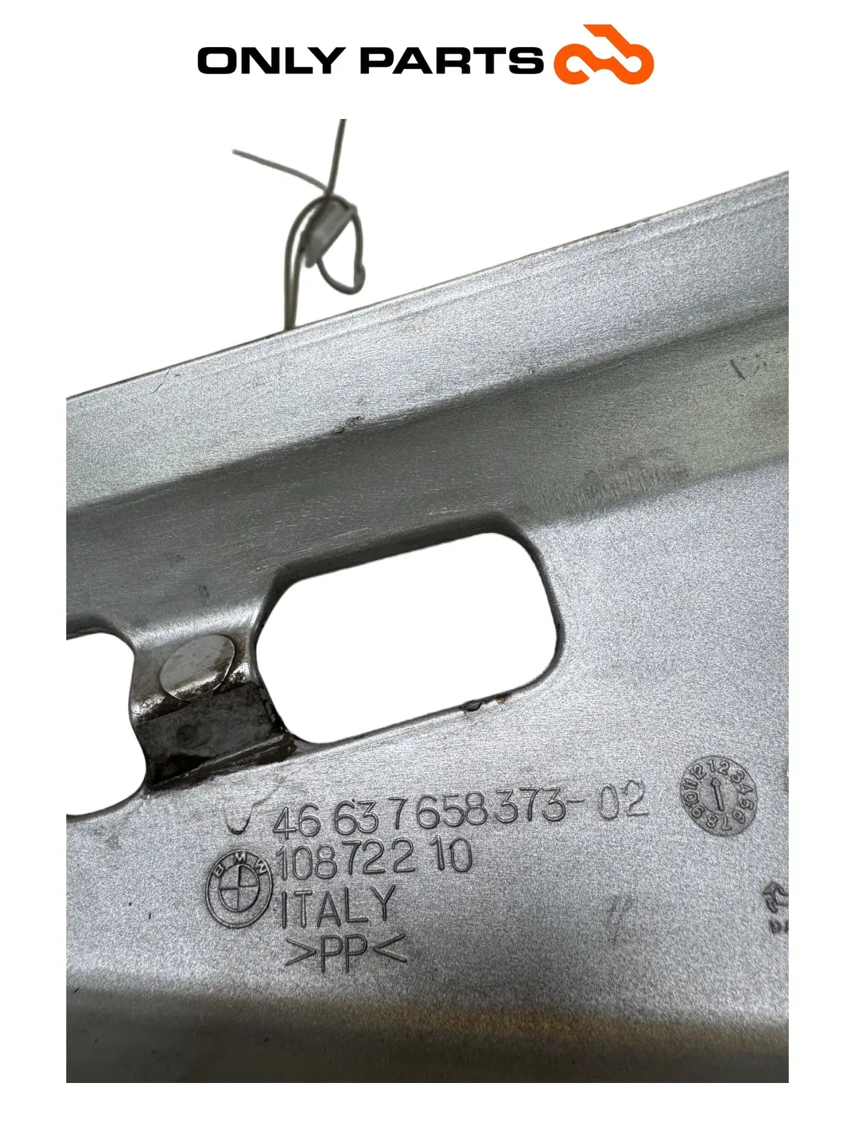CARENAGE ARRIERE GAUCHE COQUE BMW F 650 CS 2001 OEM BMW F 650 CS 2001 Grigio d'occasion — photo réelle 11