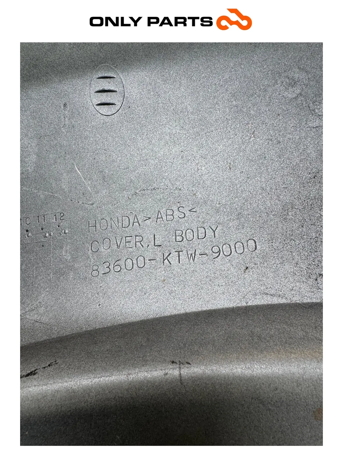 Gebrauchte Fianchetto posteriore SX Honda SH 300i 2008 Grigio — echtes Foto 14