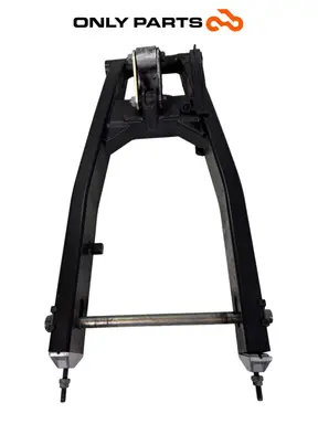 Forcellone posteriore / Braccio oscillante Honda CB 500 F 500cc 2014 Nero de segunda mano — foto real 6