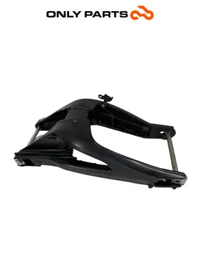Forcellone posteriore / Braccio oscillante Yamaha Tracer 900cc 2019 Nero de segunda mano — foto real 7