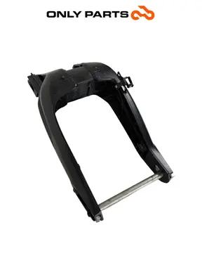 Forcellone posteriore / Braccio oscillante Yamaha Tracer 900cc 2019 Nero de segunda mano — foto real 8