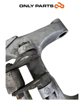 WAHACZ TYLNY ALUMINIOWY HONDA VTR 1000 F 1999 Honda VTR 1000 F 1999 Rosso używana — prawdziwe zdjęcie 11