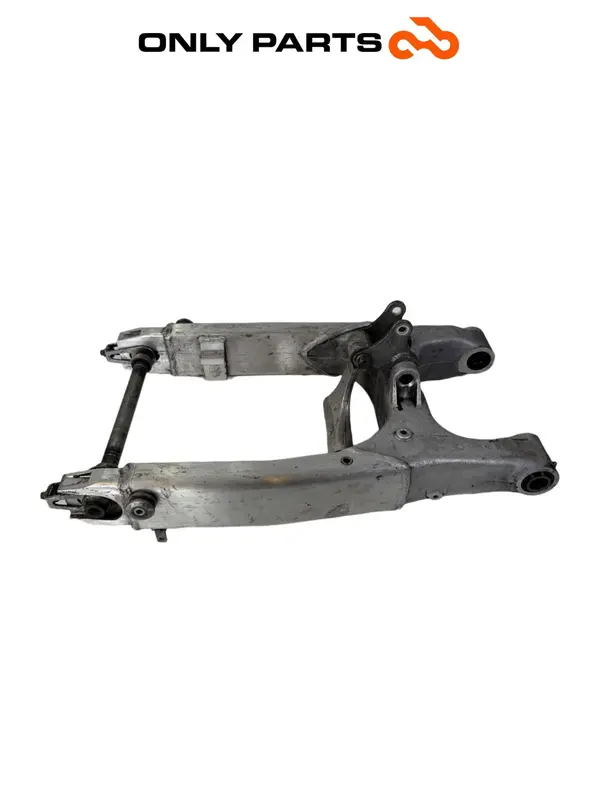 WAHACZ TYLNY ALUMINIOWY HONDA VTR 1000 F 1999 — 2