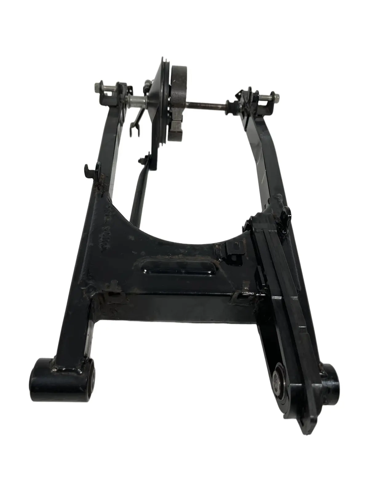 Forcellone posteriore + perno ruota posteriore Honda CBF 125cc 2009 Nero de segunda mano — foto real 4