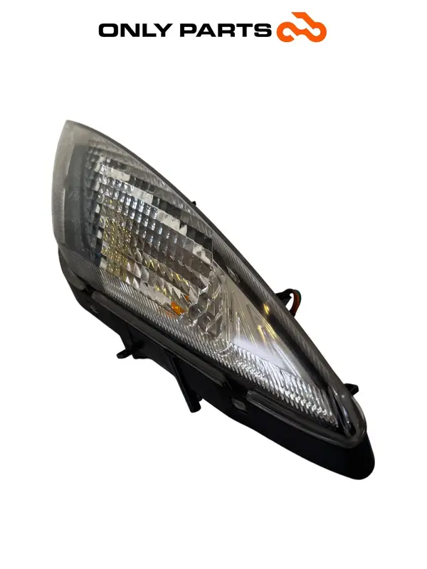 Blinker vorne links mit Standlicht Kymco People GTi 300 — 4