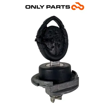 Used Key set with ignition switch, locks and fuel cap Aprilia Scarabeo 300 2010 Aprilia Scarabeo 300cc 2010 Bianco — real photo 8