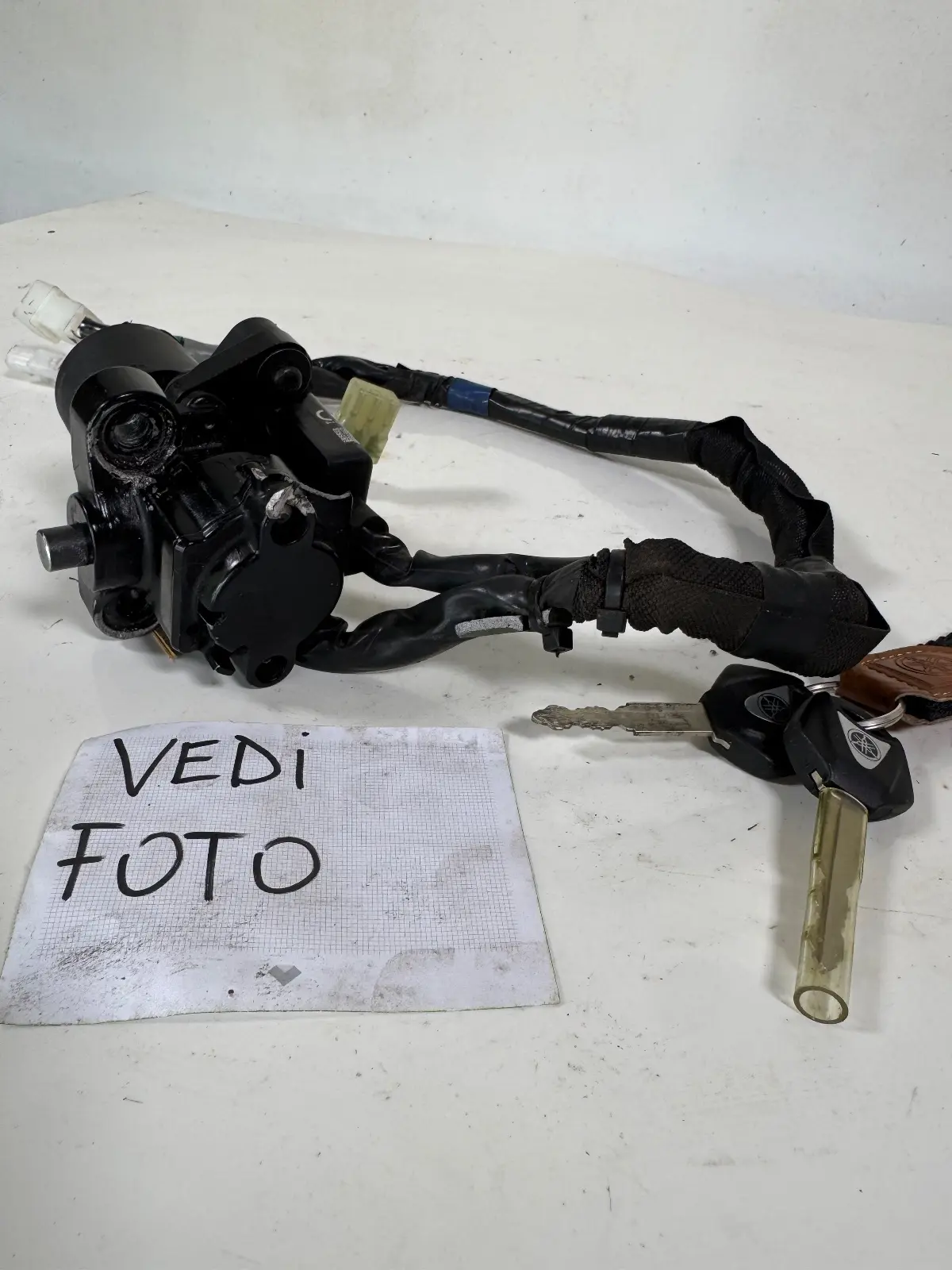 Gebrauchte Kit chiavi completo / centralina ECU blocchetto + chiavi Yamaha Tracer 900cc 2019 Nero — echtes Foto 4